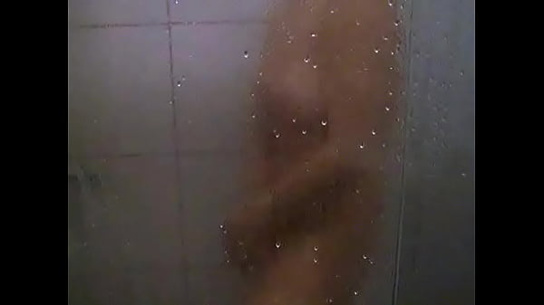 renatinha no banho sex movie [ Duration: 00:22 ]