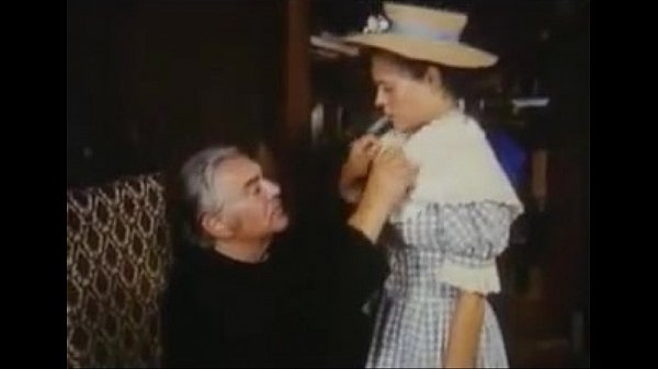 Baise le prêtre classique - porno titan 2