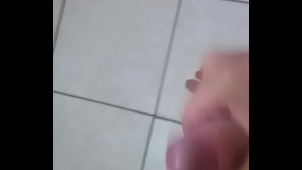 mineirinho na punheta sex movie [ Duration: 00:45 ]