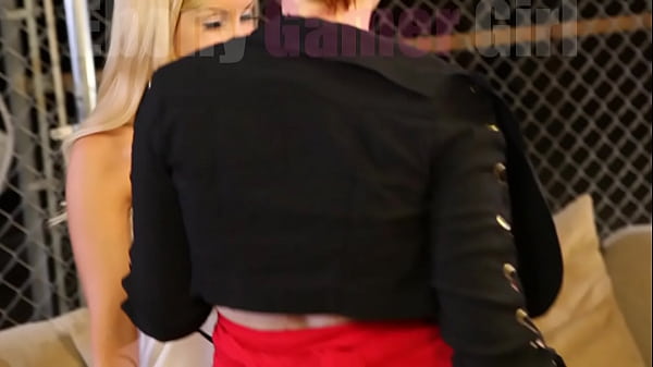 Carpet Munchie Lesbians Won’t Hold Back