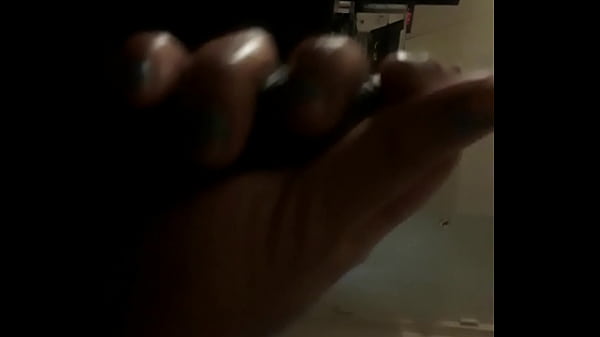 hand job in se dc amateur [ Duration: 09:45 ]