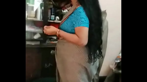 deshi friends mom milf [ Duration: 00:22 ]
