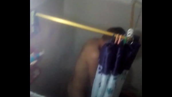 lo grabo mientras se ba ntilde a toys [ Duration: 00:42 ]