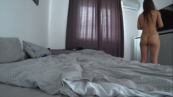 Tabou. Une femme a trompé son mari avec son ami pendant qu'il était au travail