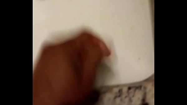 aventando un pcoc de leche alguien quiere sexual [ Duration: 00:30 ]