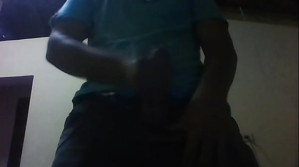 batendo uma punheta na cam gay [ Duration: 01:37 ]