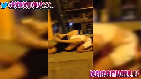 me encontre con esta pareja follando en la calle sex movie [ Duration: 01:10 ]