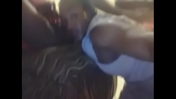 he sucking the juice out my pussy blowjob [ Duration: 01:30 ]