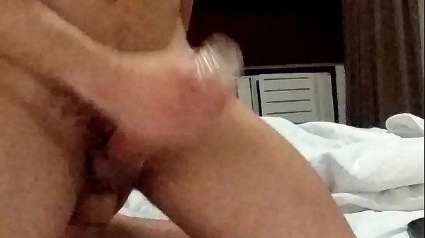 masturbando e gozando com mastubador e plug anal gay [ Duration: 02:12 ]