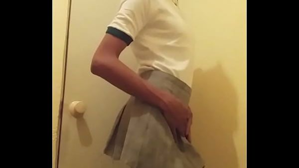 tania colegiala con su rico uniforme shemale [ Duration: 00:44 ]