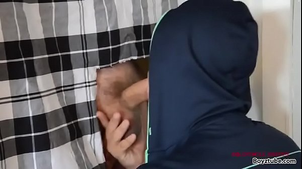 g g half denmark sweden gloryhole horsehung gay [ Duration: 13:04 ]