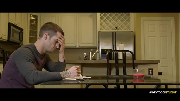 straight boy likes getting fucked by his gay muscle friend gay [ Duration: 10:42 ]