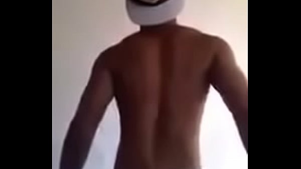 augusto lamborghini dan ccedil ando gay [ Duration: 00:30 ]