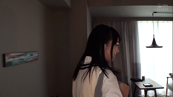 2ZvCy6B　ハメ撮り　巨乳JKとハメ撮り。でかくて魅力的なおっぱいがエロい。肉厚おっぱいのパイズリテクがエロい。バックでの連続ピストンでイキまくり。