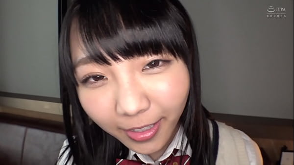 2ZvCy6B　ハメ撮り　巨乳JKとハメ撮り。でかくて魅力的なおっぱいがエロい。肉厚おっぱいのパイズリテクがエロい。バックでの連続ピストンでイキまくり。