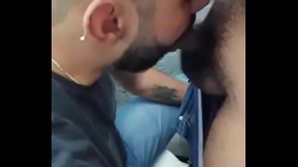 mamando verga en los ba ntilde os de mi trabajo gay [ Duration: 00:29 ]