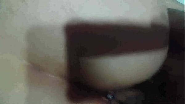 se la coge en con un plug anal amateur [ Duration: 02:35 ]