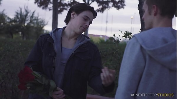 nextdoorstudios ty thomas tops random stranger hard gay [ Duration: 11:52 ]