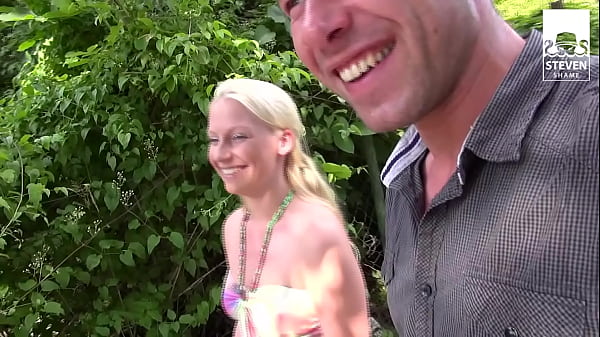 OMG! Almost spotted while having a THREESOME: OUTDOOR SEX is FUCKING AWESOME: JESSY KEY (FULL SCENE