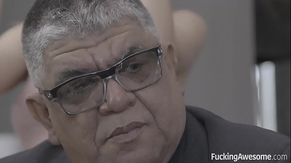 teen tiffany watson gets her pussy stretched by a bbc cumshot [ Duration: 10:34 ]