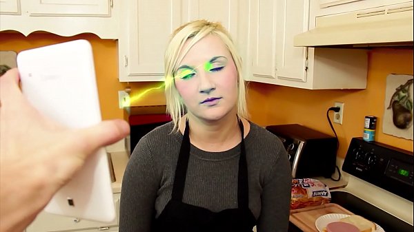 マインド コントロール ステップ ママ ファックに洗脳された後ファック - フィフィ フォックス