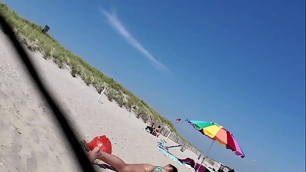 ▶ Crespshot - Beach Spy - Big Sexy Asj Sunbathing in Thong XNXX2 Video