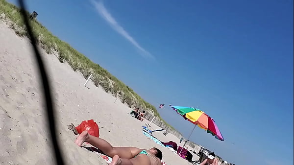 ▶ Crespshot - Beach Spy - Big Sexy Asj Sunbathing in Thong XNXX2 Video