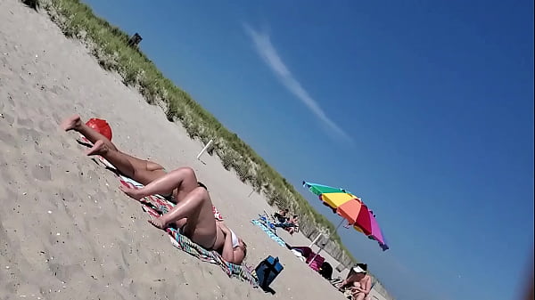 ▶ Crespshot - Beach Spy - Big Sexy Asj Sunbathing in Thong XNXX2 Video