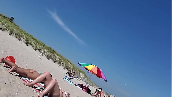 ▶ Crespshot - Beach Spy - Big Sexy Asj Sunbathing in Thong XNXX2 Video