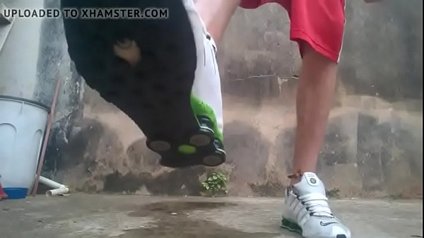 novinho mijando e gozando no t ecirc nis gay [ Duration: 06:48 ]