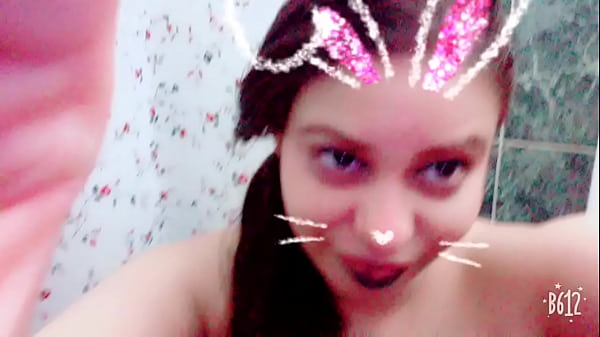 ginger paris pissing in the toilet pissing [ Duration: 00:25 ]