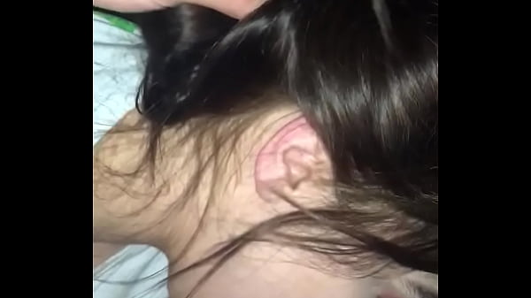 kaylie loves to give her bf head blowjob [ Duration: 00:32 ]