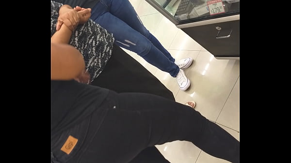 culo grande en tienda ass [ Duration: 00:59 ]