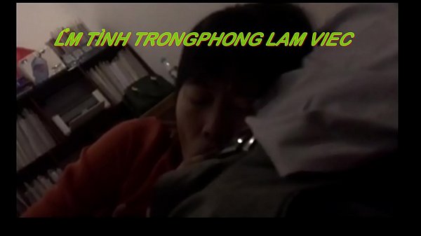 Sếp cho em thư ký bú cu rồi đụ trong phòng làm việc