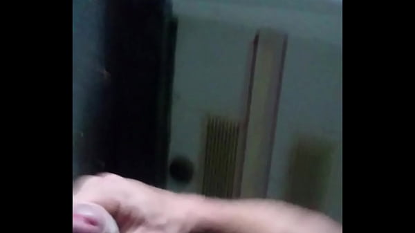 auf der strasse alleine sehr viel abgesprizt bukkake [ Duration: 01:14 ]