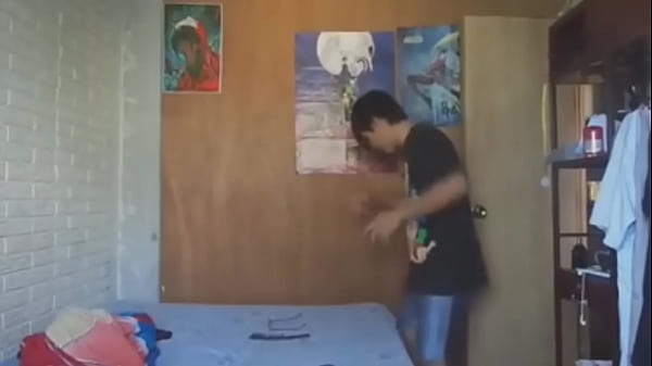 sacate una teta lord silverio gay [ Duration: 01:14 ]