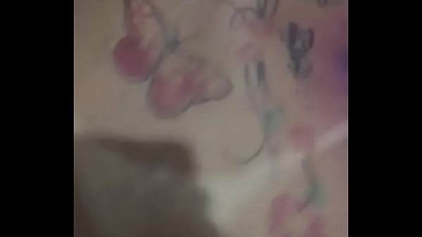 branquinha tatuada rostinho angelical shemale [ Duration: 00:41 ]