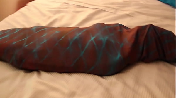 vore latina in towel get s annoyed and eaten latina [ Duration: 03:16 ]