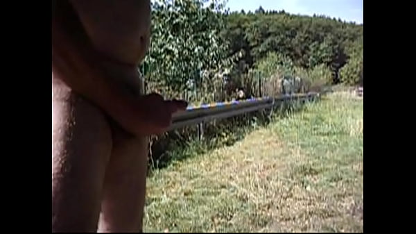 wichsen auf einem parkplatz sex movie [ Duration: 00:25 ]