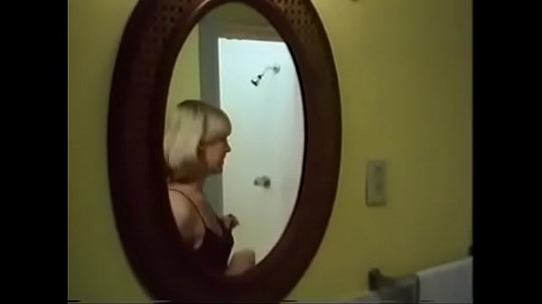 honeymoon horror sexy nude blonde shower blonde [ Duration: 03:03 ]