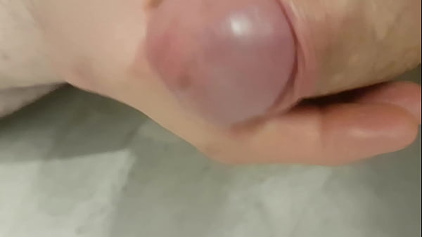 missed battery while cuming gay [ Duration: 00:49 ]