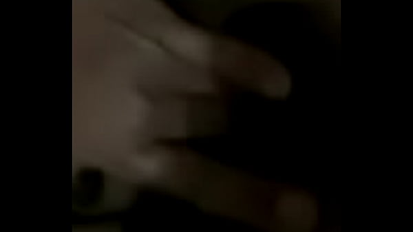 fingering her self befor going to bed latina [ Duration: 00:23 ]