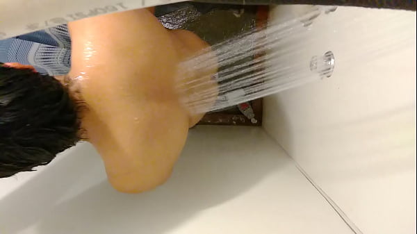 naked taking a shower ass [ Duration: 00:51 ]