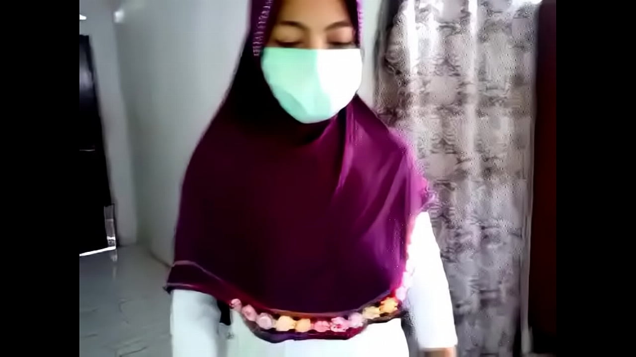 Videos Tagged With Tante Jilbab Indonesia