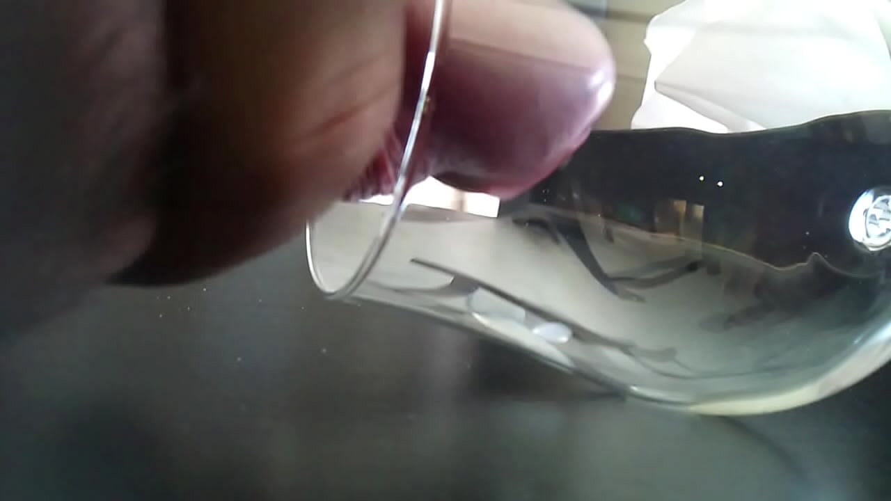 Cumming on glass