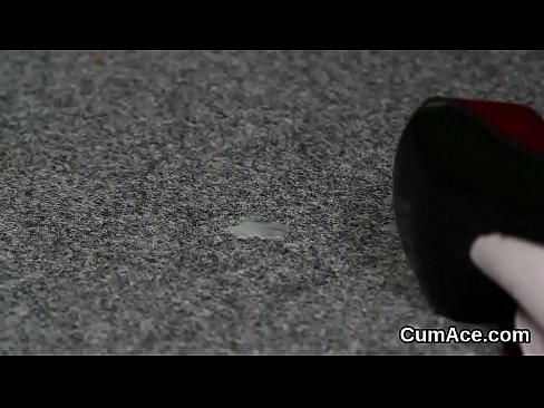 Nasty sex kitten gets cumshot on her face swallowing all the juice